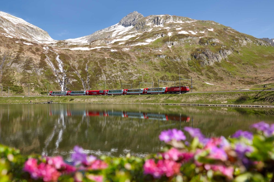 Image: Glacier Express passing the Oberalp Pass in spring