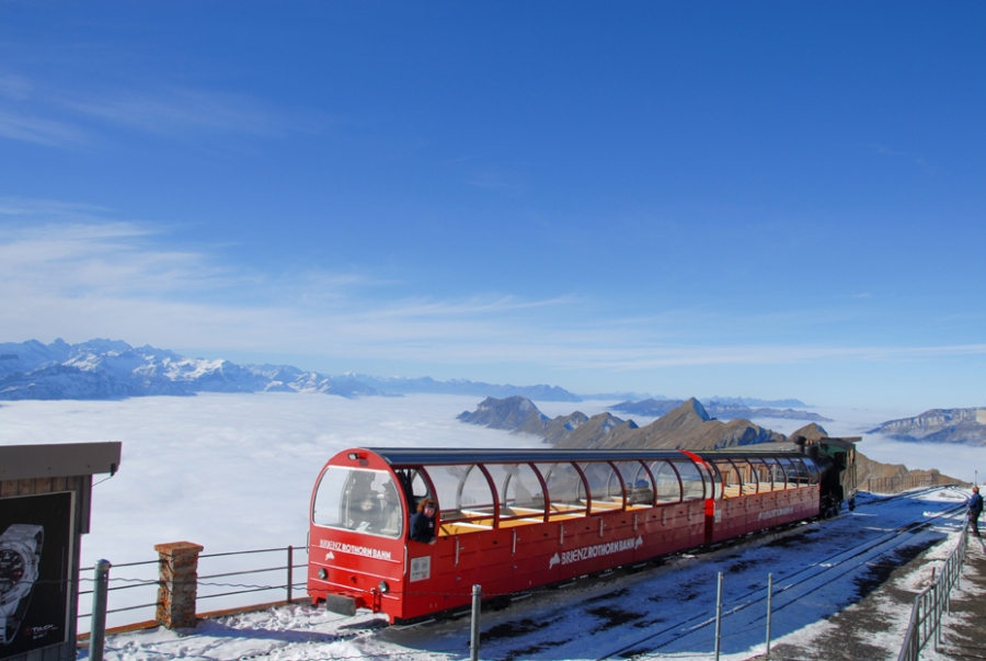 Image: Brienz Rothorn Railway with snow