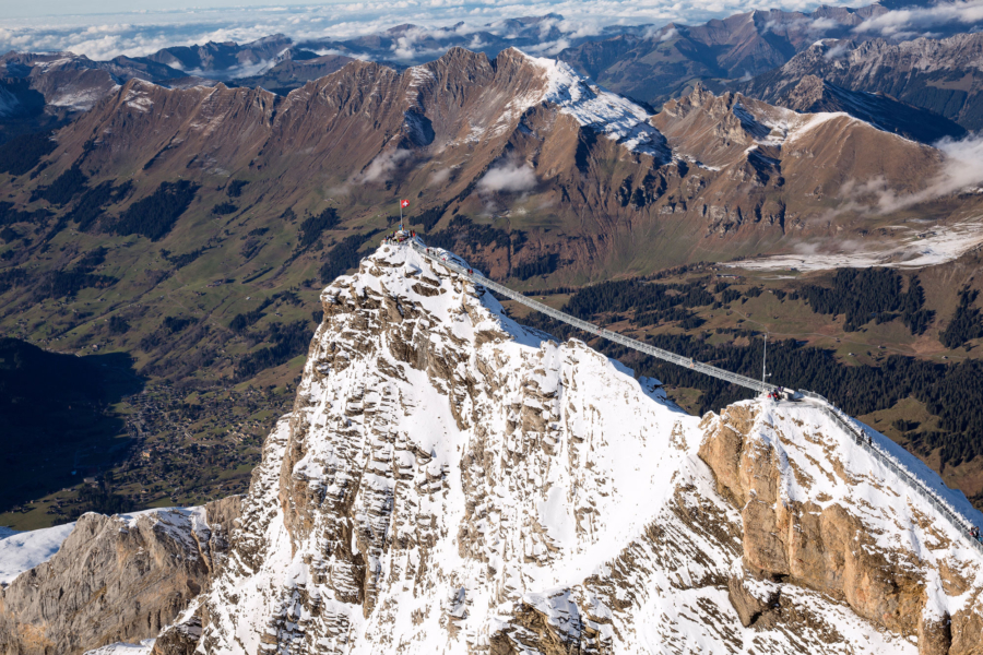 Bild: Peak Walk by Tissot im Sommer (Glacier 3000)